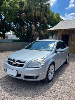 
										VECTRA 2.4 full									